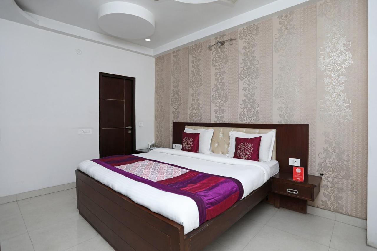 Hotel Flora Inn Gurgaon Exterior foto